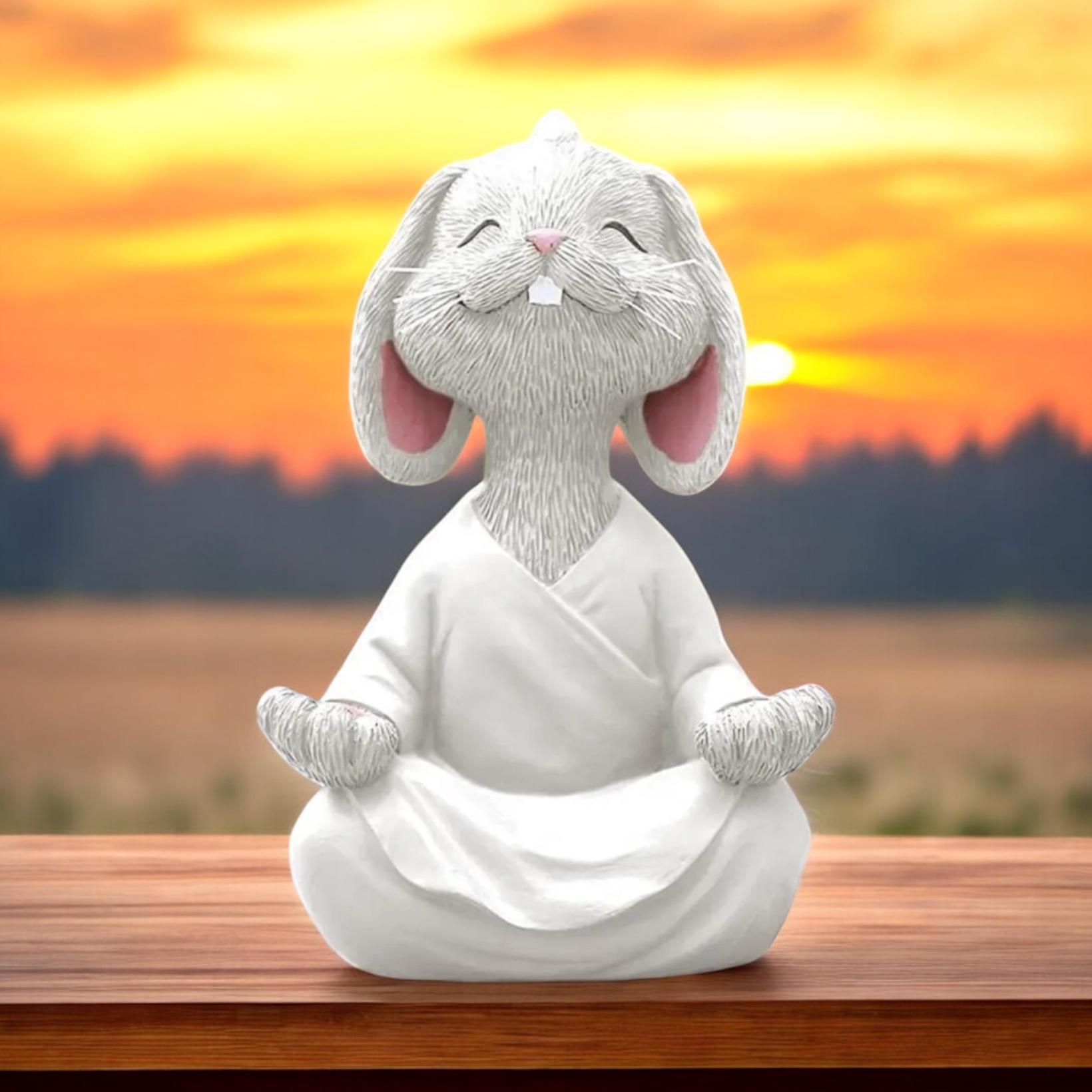 Meditasyon Yapan Tavşan Biblo