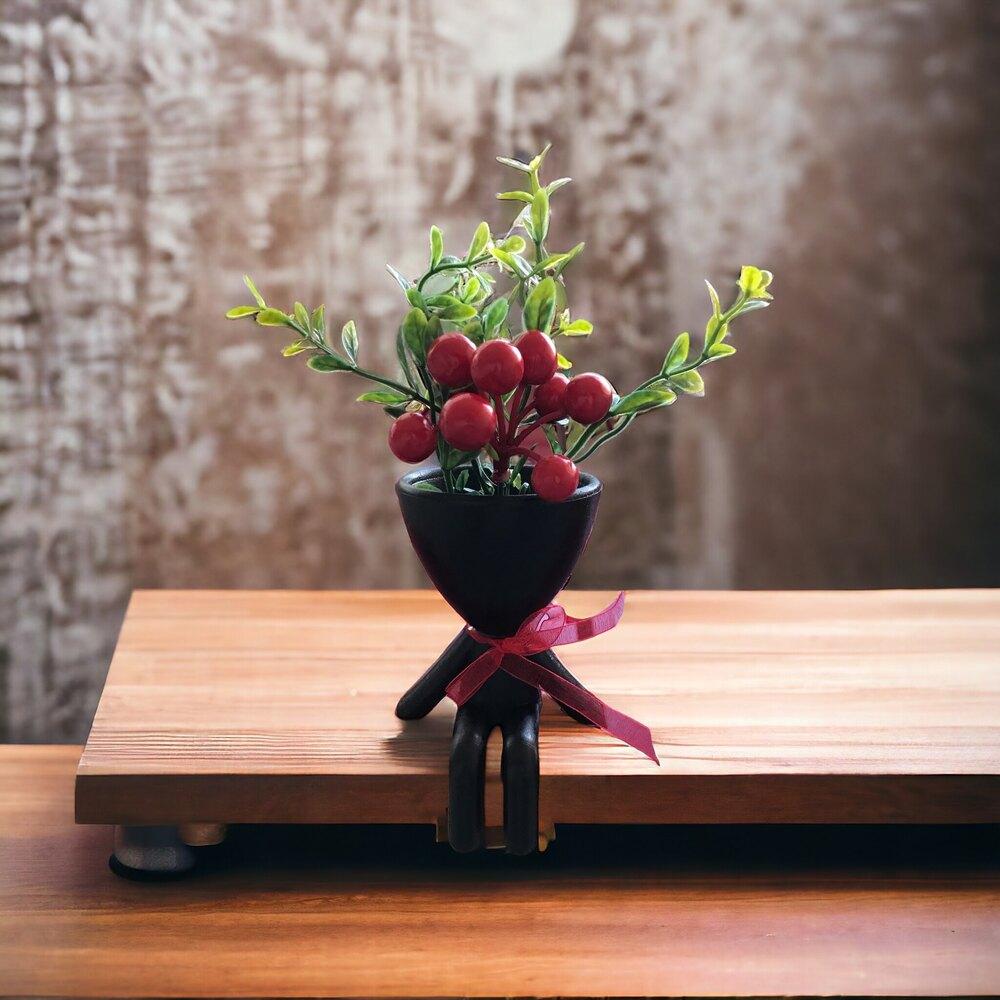 Oturan kadın biblo saksı