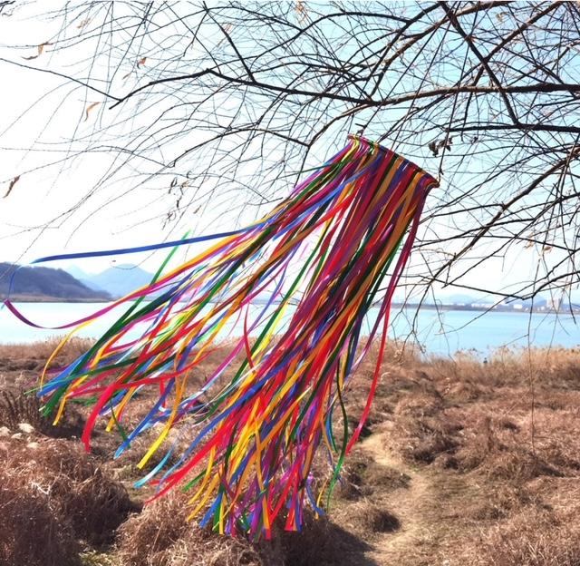 Saten Kurdeleli Rüzgar Çorabı