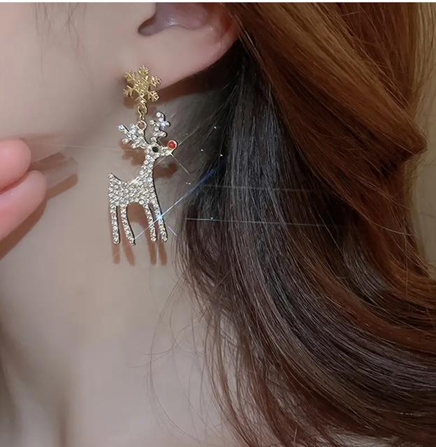 Sallantılı Zirkon Taşlı Geyik Küpe